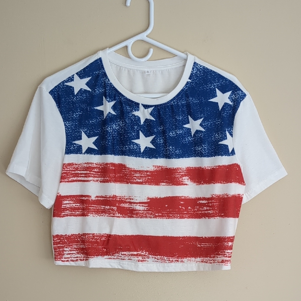 Small Unbranded American Flag Cropped Tee Shirt Red White Blue 4th Of July